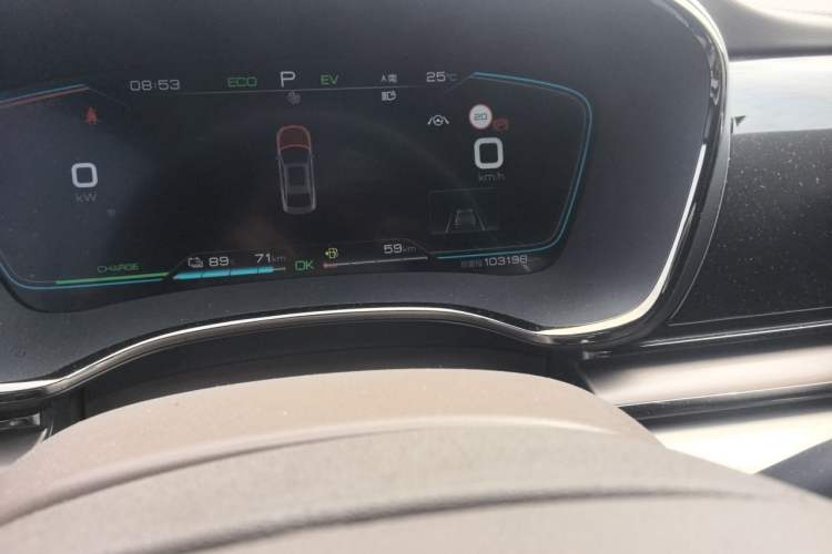 Used BYD Han 2020 DM Four-Wheel Drive Performance Edition Luxury Model Odometer Close Up