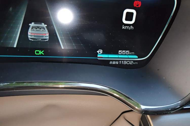 Used BYD Han 2020 DM Four-Wheel Drive Performance Edition Prestige Model Odometer Close Up