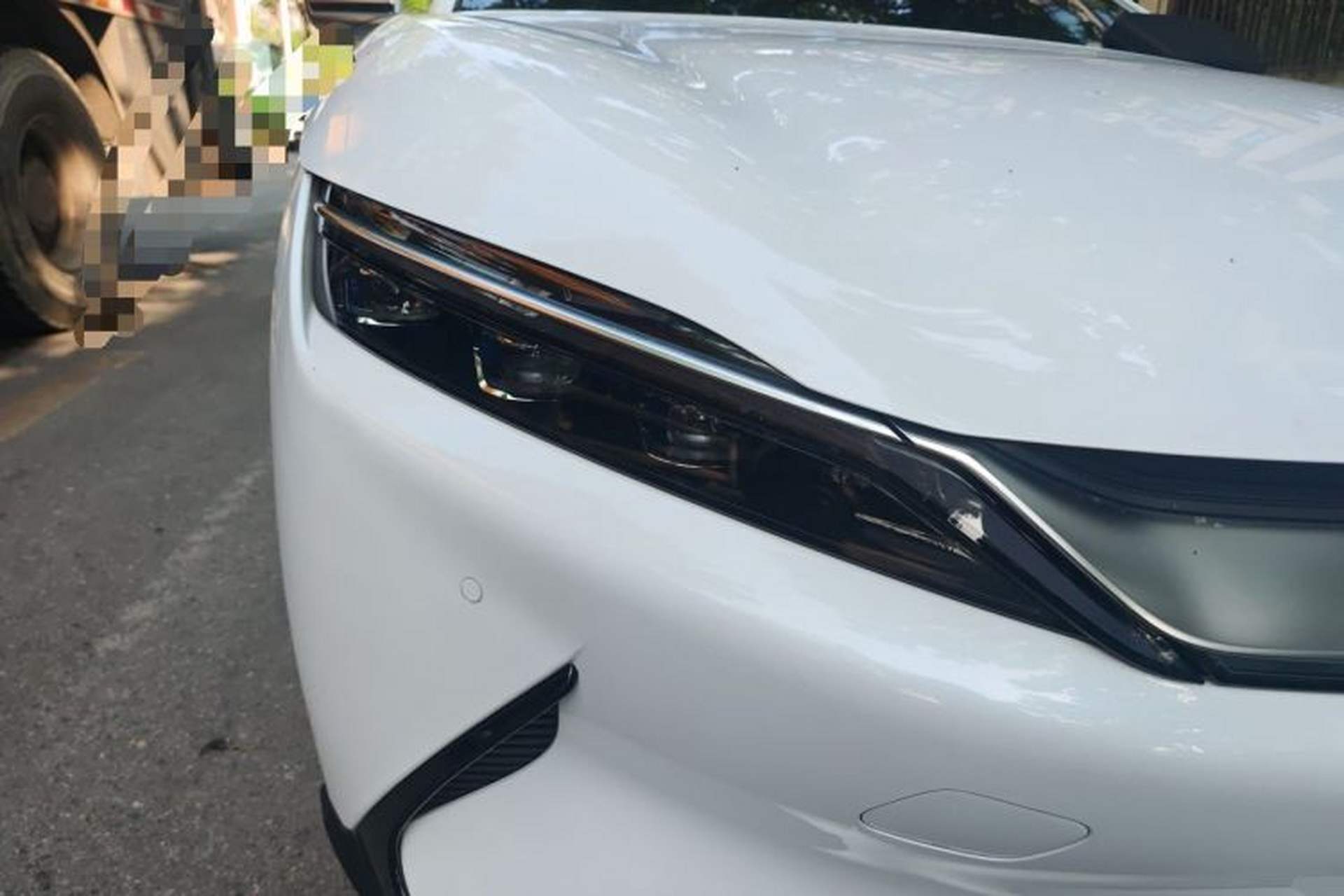 Used BYD Han 2020 EV Long-Range Luxury Model Right Front Headlight