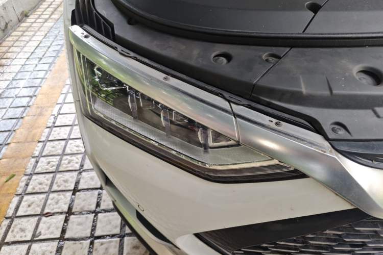 Used BYD Han 2020 DM Four-Wheel Drive Performance Edition Prestige Model Right Front Headlight