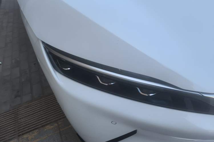 Used BYD Han 2020 EV Long-Range Deluxe Model Right Front Headlight