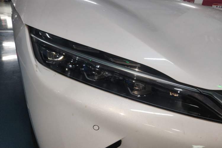 Used BYD Han 2020 EV Long-Range Deluxe Model Right Front Headlight