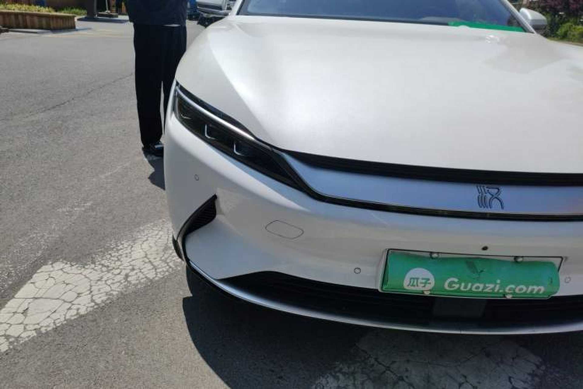 Used BYD Han 2020 EV Long-Range Luxury Model Right Front Headlight