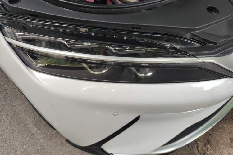 Used BYD Han 2020 EV Long-Range Luxury Model Right Front Headlight