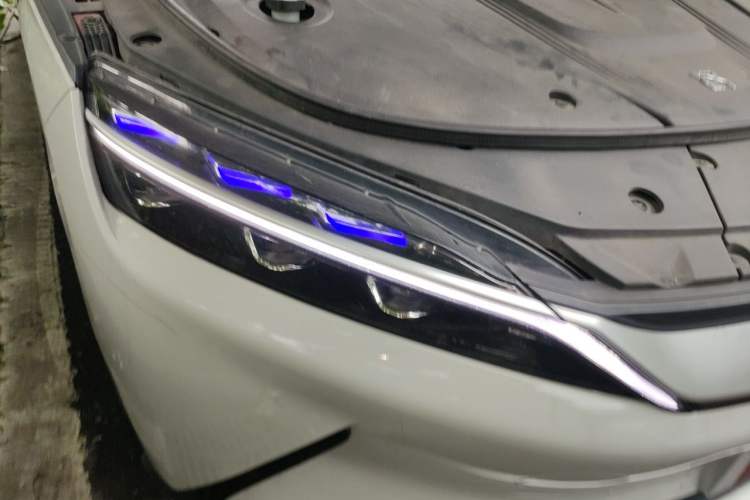 Used BYD Han 2020 EV Four-Wheel Drive High-Performance Flagship Model Right Front Headlight