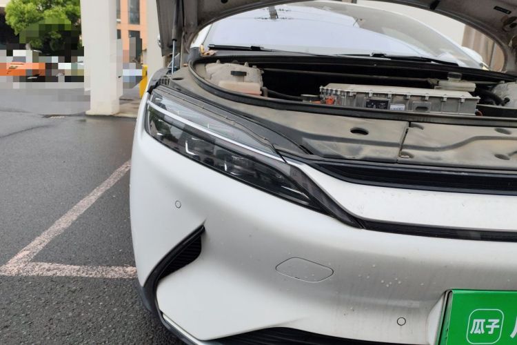 Used BYD Han 2020 EV Long-Range Luxury Model Right Front Headlight