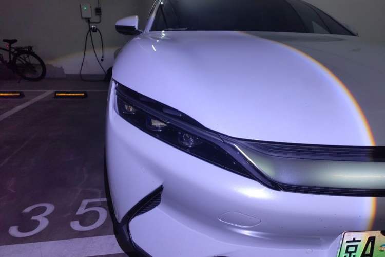 Used BYD Han 2020 EV Long-Range Luxury Model Right Front Headlight