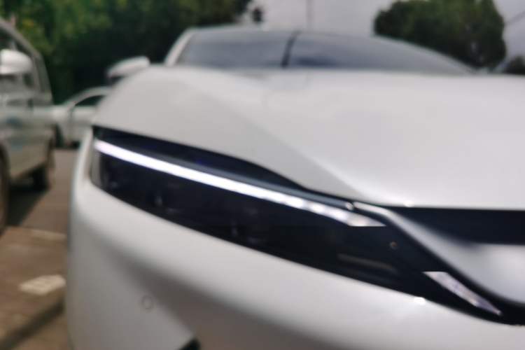 Used BYD Han 2020 EV Long-Range Luxury Model Right Front Headlight