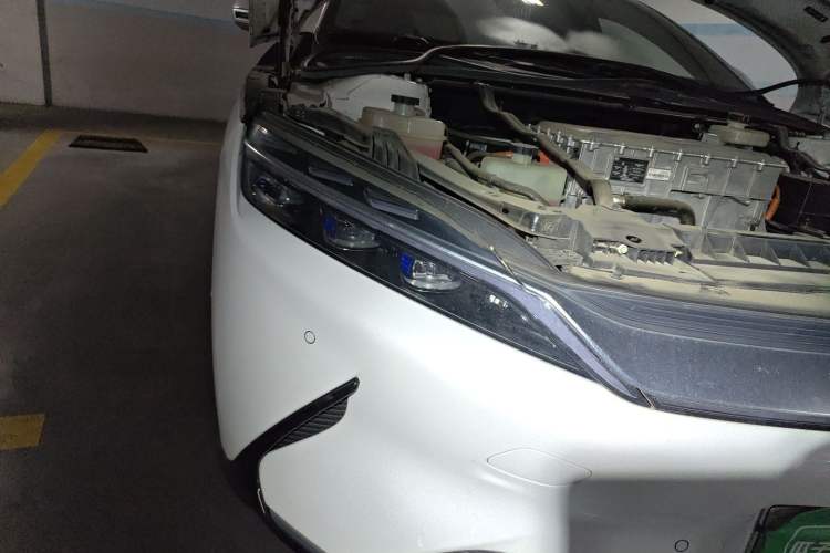 Used BYD Han 2020 EV Long-Range Deluxe Model Right Front Headlight