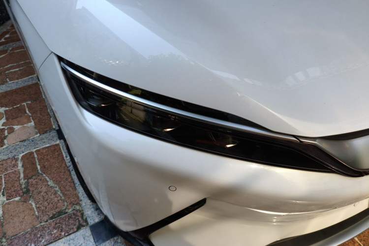 Used BYD Han 2020 EV Four-Wheel Drive High-Performance Flagship Model Right Front Headlight