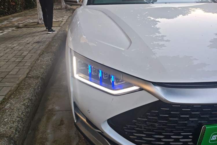 Used BYD Han 2020 DM Four-Wheel Drive Performance Edition Luxury Model Right Front Headlight