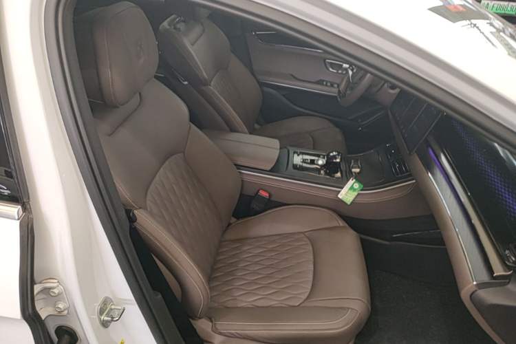 Used BYD Han 2020 DM Four-Wheel Drive Performance Edition Prestige Model Right Front Seat