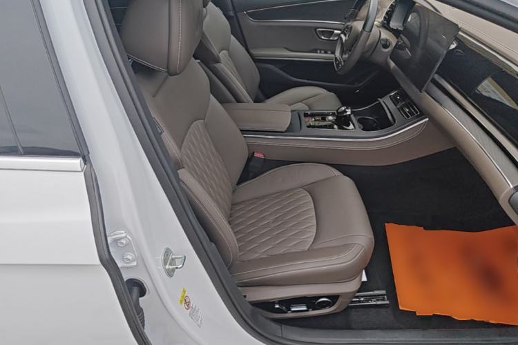 Used BYD Han 2020 DM Four-Wheel Drive Performance Edition Prestige Model Right Front Seat