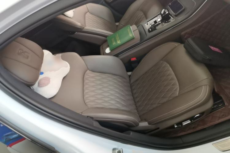 Used BYD Han 2020 EV Long-Range Deluxe Model Right Front Seat