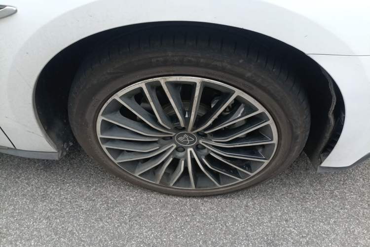 Used BYD Han 2020 DM Four-Wheel Drive Performance Edition Prestige Model Right Front Wheel Hub