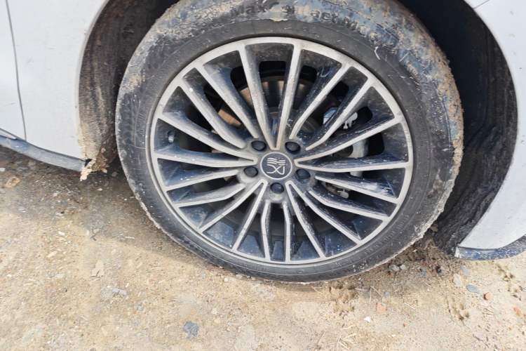 Used BYD Han 2020 EV Long-Range Luxury Model Right Front Wheel Hub