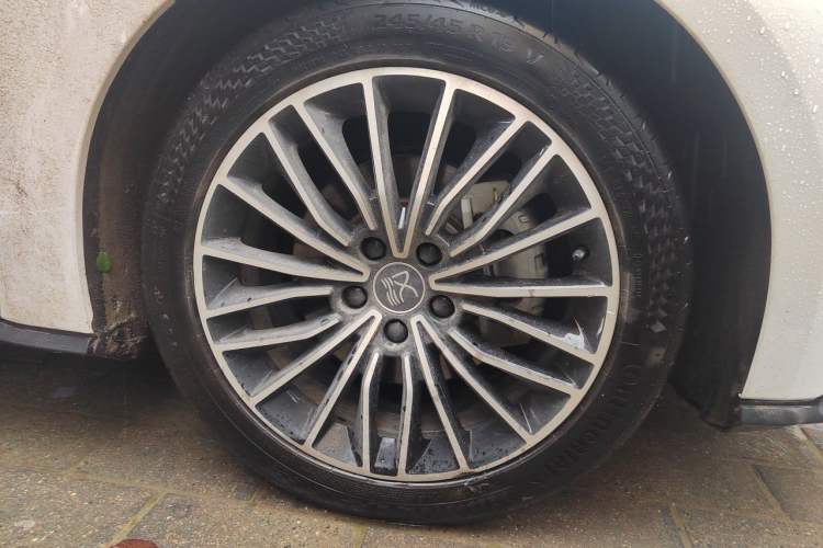 Used BYD Han 2020 EV Long-Range Luxury Model Right Front Wheel Hub