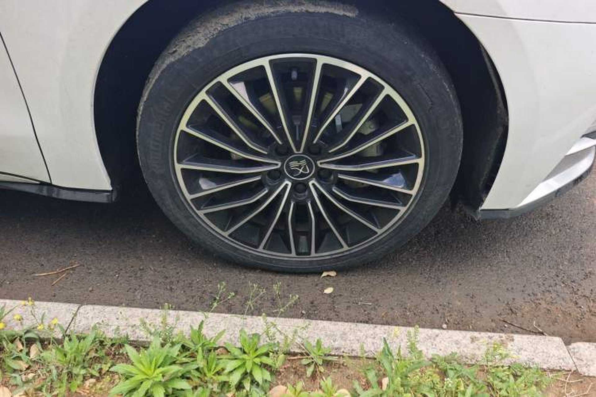 Used BYD Han 2020 DM Four-Wheel Drive Performance Edition Luxury Model Right Front Wheel Hub