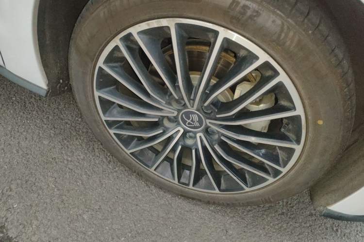 Used BYD Han 2020 EV Long-Range Luxury Model Right Front Wheel Hub
