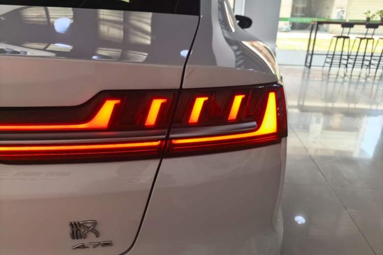 Used BYD Han 2020 DM Four-Wheel Drive Performance Edition Prestige Model Right Rear Taillight
