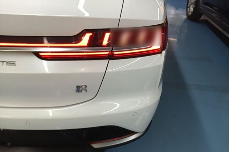 Used BYD Han 2020 EV Long-Range Deluxe Model Right Rear Taillight