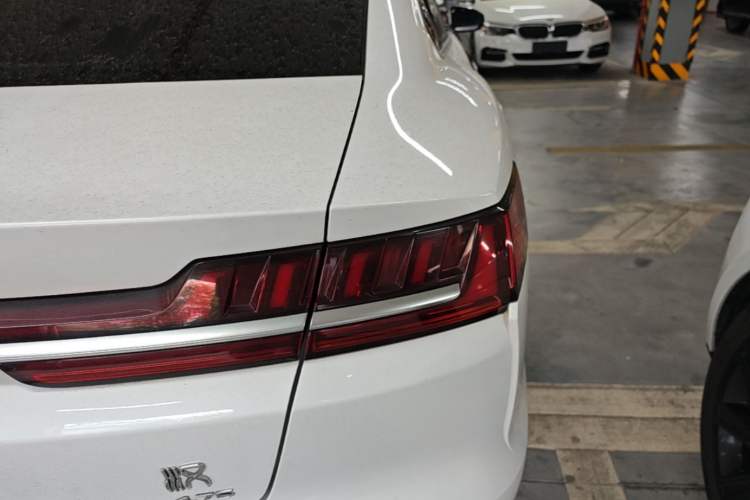 Used BYD Han 2020 DM Four-Wheel Drive Performance Edition Luxury Model Right Rear Taillight