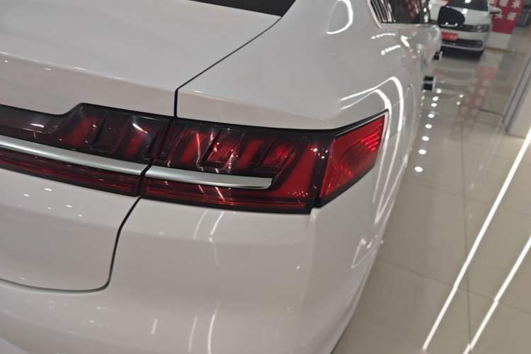Used BYD Han 2020 DM Four-Wheel Drive Performance Edition Luxury Model Right Rear Taillight
