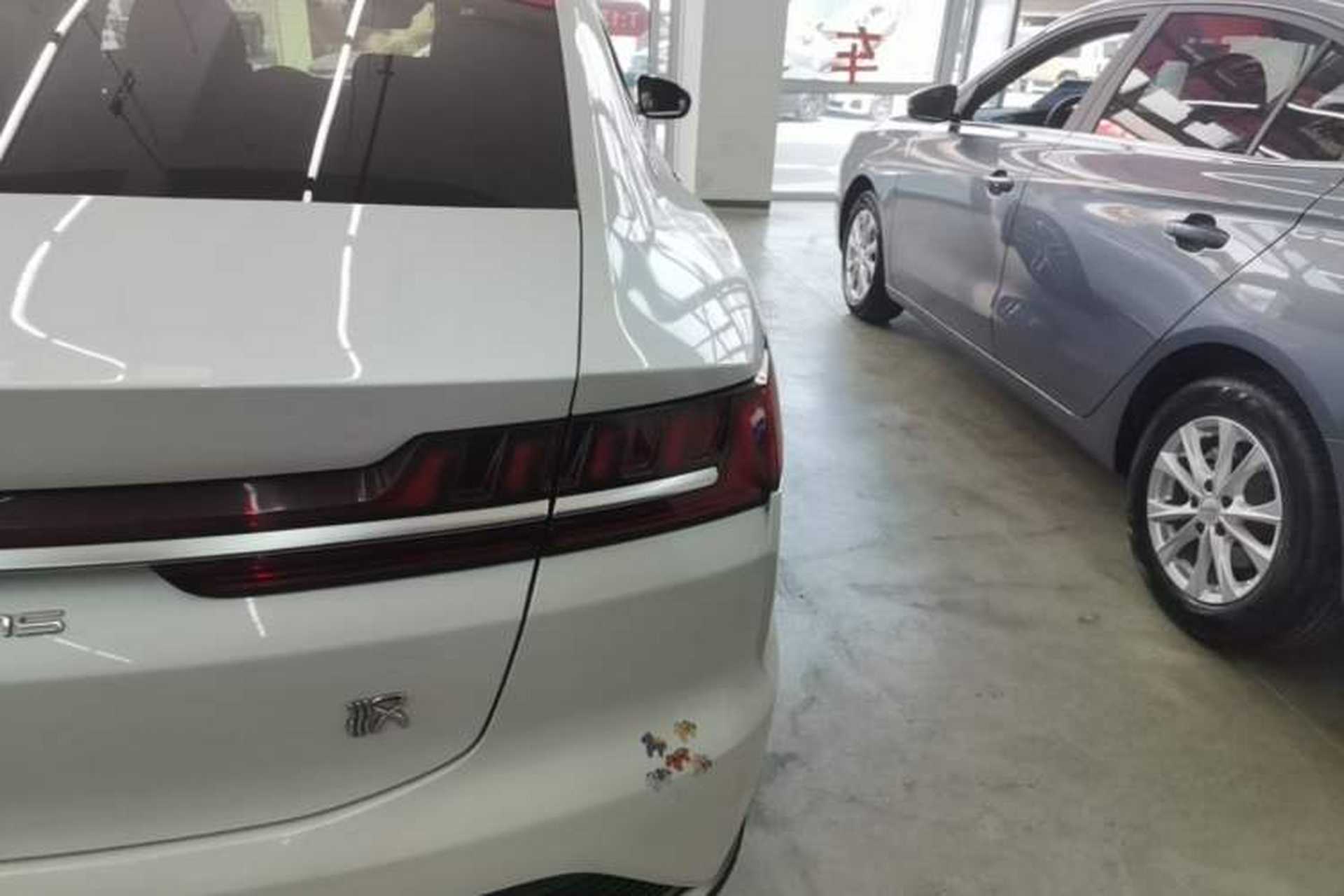 Used BYD Han 2020 EV Long-Range Deluxe Model Right Rear Taillight