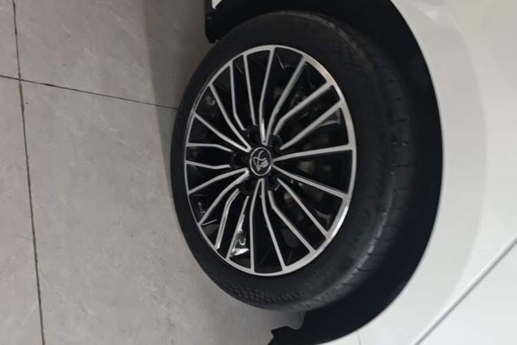 Used BYD Han 2020 DM Four-Wheel Drive Performance Edition Luxury Model Right Rear Wheel Hub