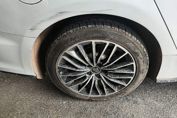 Used BYD Han 2020 DM Four-Wheel Drive Performance Edition Luxury Model Right Rear Wheel Hub