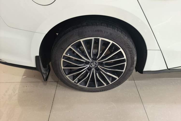 Used BYD Han 2020 DM Four-Wheel Drive Performance Edition Prestige Model Right Rear Wheel Hub