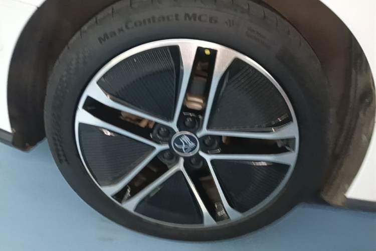 Used BYD Han 2020 EV Long-Range Deluxe Model Right Rear Wheel Hub