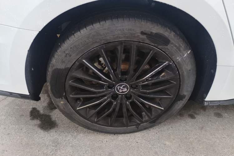 Used BYD Han 2020 DM Four-Wheel Drive Performance Edition Luxury Model Right Rear Wheel Hub
