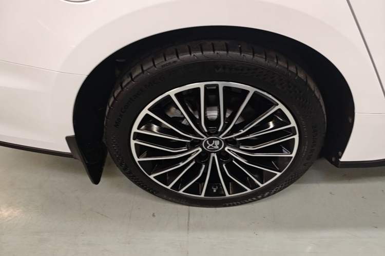 Used BYD Han 2020 DM Four-Wheel Drive Performance Edition Luxury Model Right Rear Wheel Hub