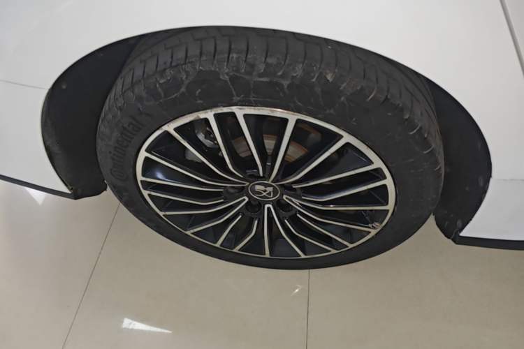 Used BYD Han 2020 DM Four-Wheel Drive Performance Edition Luxury Model Right Rear Wheel Hub