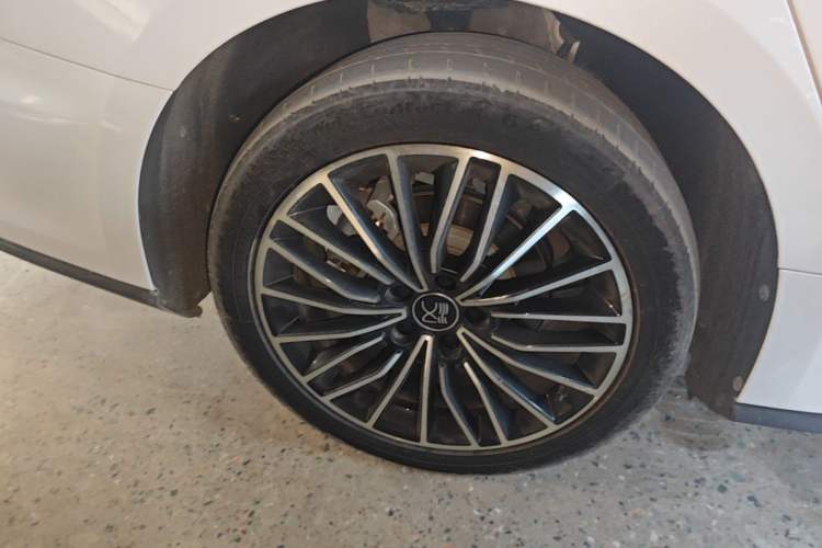 Used BYD Han 2020 DM Four-Wheel Drive Performance Edition Prestige Model Right Rear Wheel Hub