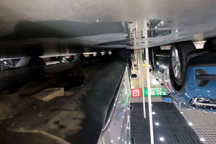 Used BYD Han 2020 EV Long-Range Luxury Model Right Side Sill