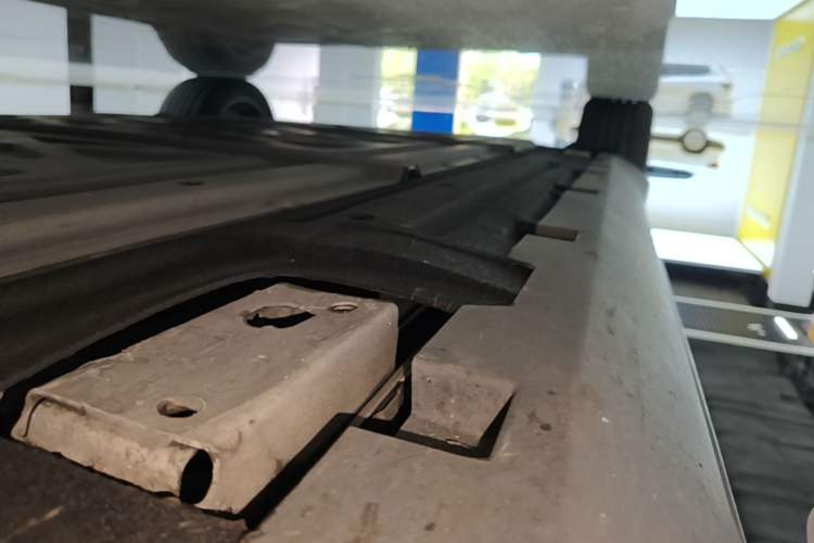 Used BYD Han 2020 EV Long-Range Luxury Model Right Side Sill