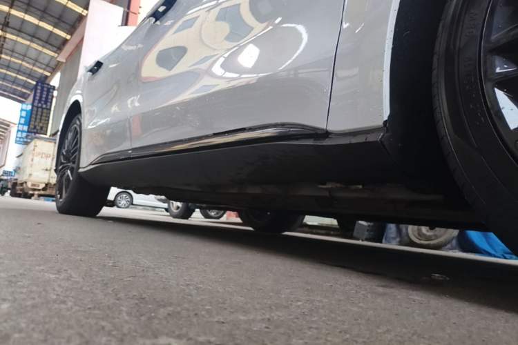 Used BYD Han 2020 DM Four-Wheel Drive Performance Edition Luxury Model Right Side Sill