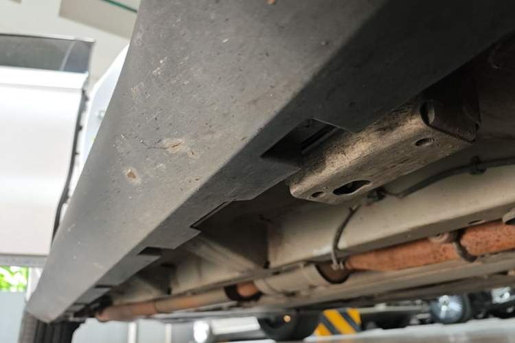 Used BYD Han 2020 DM Four-Wheel Drive Performance Edition Luxury Model Right Side Sill