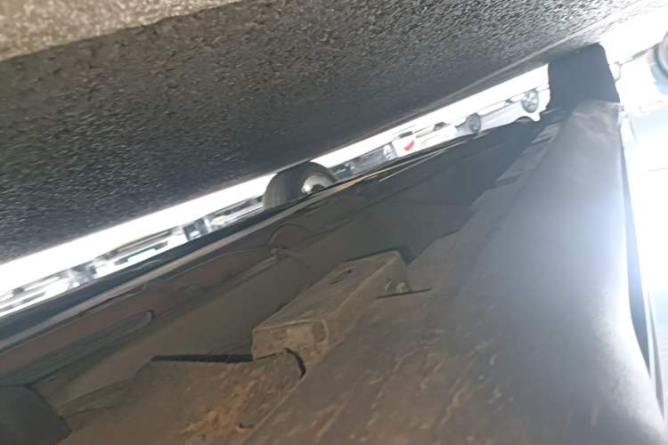 Used BYD Han 2020 DM Four-Wheel Drive Performance Edition Prestige Model Right Side Sill