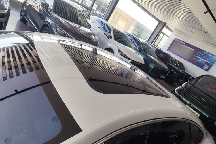 Used BYD Han 2020 EV Long-Range Luxury Model Roof