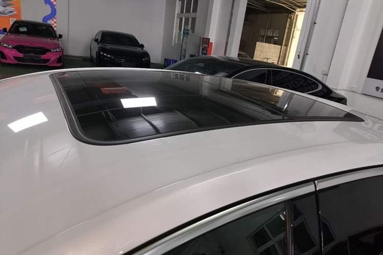 Used BYD Han 2020 EV Long-Range Deluxe Model Roof