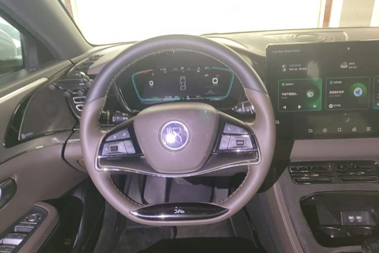 Used BYD Han 2020 DM Four-Wheel Drive Performance Edition Luxury Model Steering Wheel