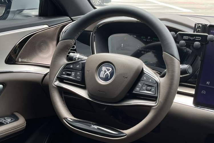 Used BYD Han 2020 EV Long-Range Luxury Model Steering Wheel