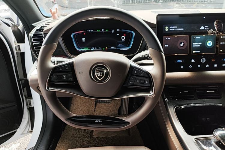 Used BYD Han 2020 DM Four-Wheel Drive Performance Edition Luxury Model Steering Wheel