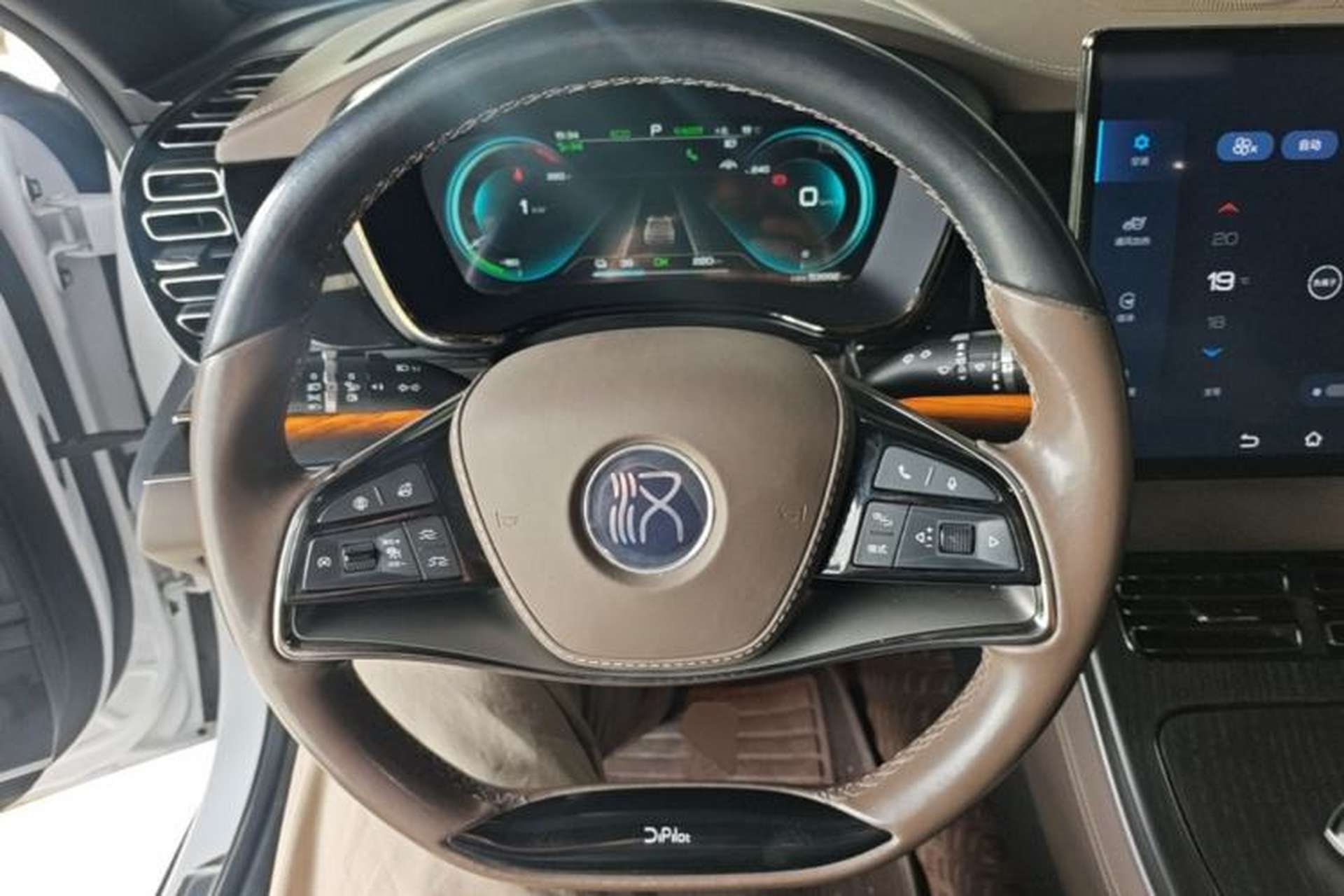Used BYD Han 2020 EV Long-Range Deluxe Model Steering Wheel