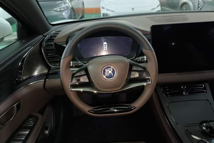 Used BYD Han 2020 EV Long-Range Deluxe Model Steering Wheel