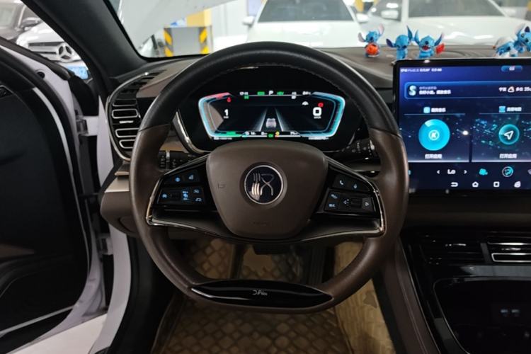 Used BYD Han 2020 DM Four-Wheel Drive Performance Edition Luxury Model Steering Wheel