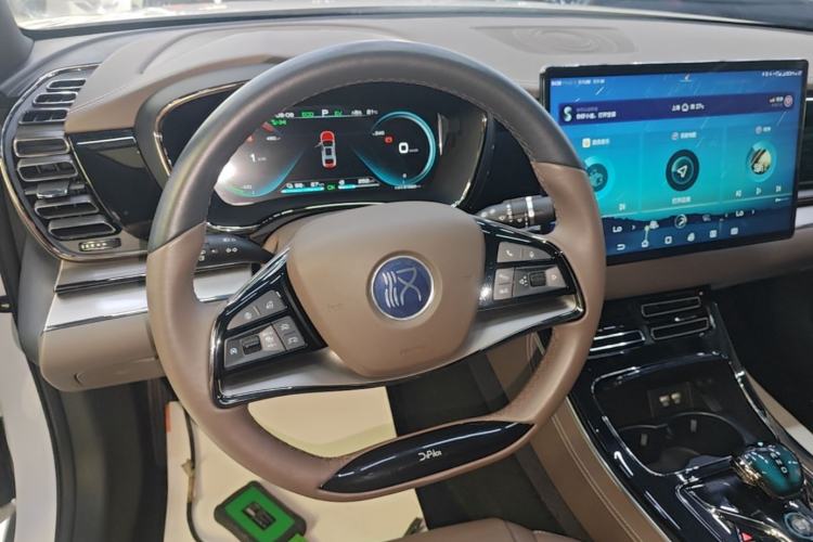 Used BYD Han 2020 DM Four-Wheel Drive Performance Edition Luxury Model Steering Wheel